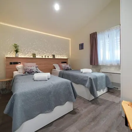 Vala, 4*, Sea View & Private Heated Pool Pridraga
