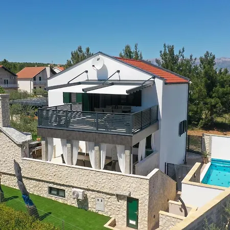 Vala, 4*, Sea View & Private Heated Pool