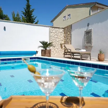 Vala, 4*, Sea View & Private Heated Pool