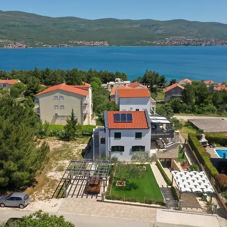 Vala, 4*, Sea View & Private Heated Pool *